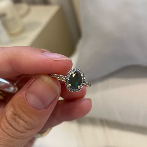 Solid yellow gold & diamond ring - Picture 3 of 4